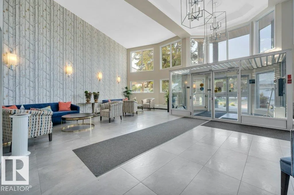 #411 65 GERVAIS RD