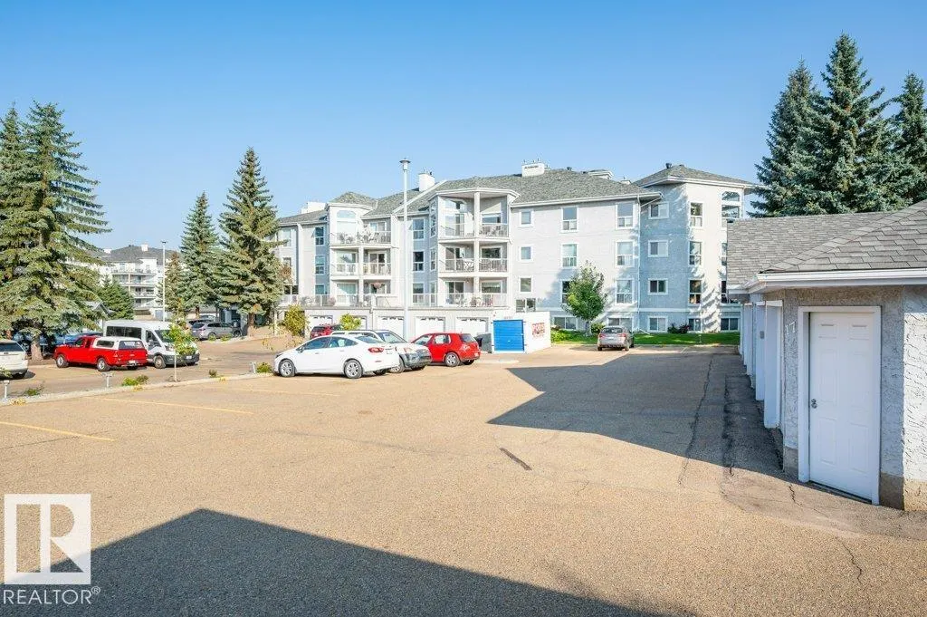 #411 65 GERVAIS RD