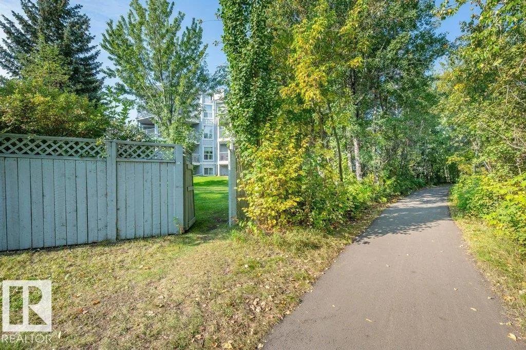 #411 65 GERVAIS RD
