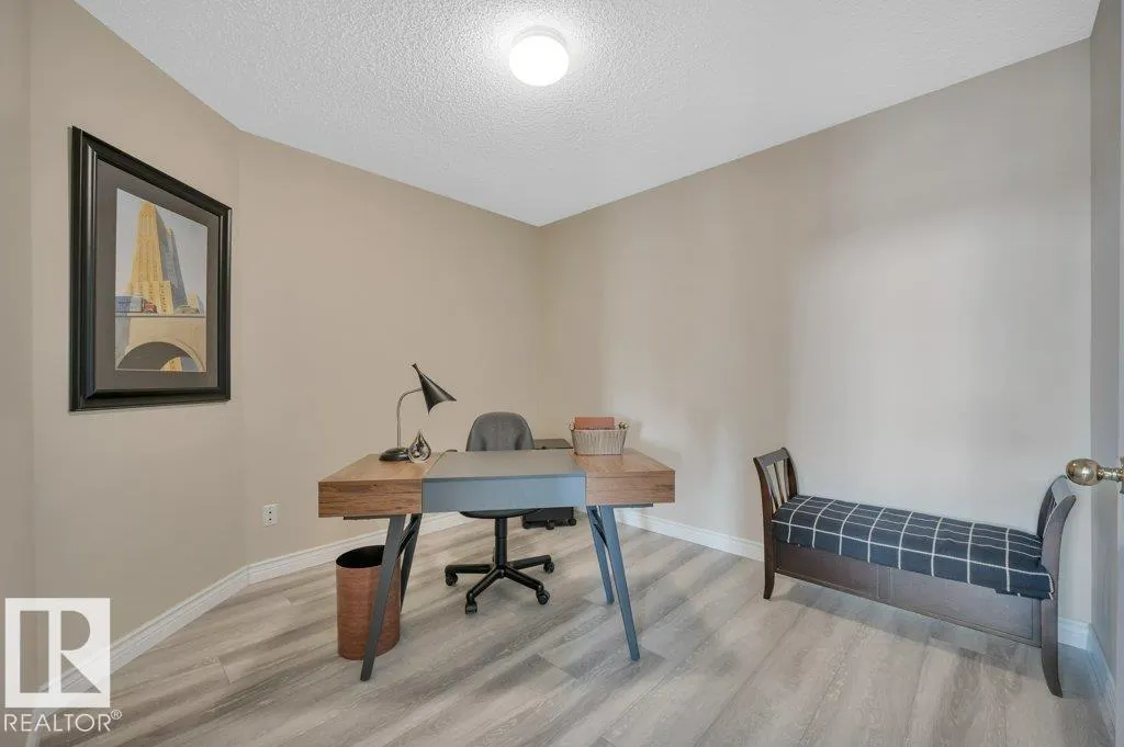 #411 65 GERVAIS RD