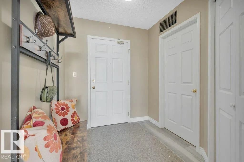#411 65 GERVAIS RD
