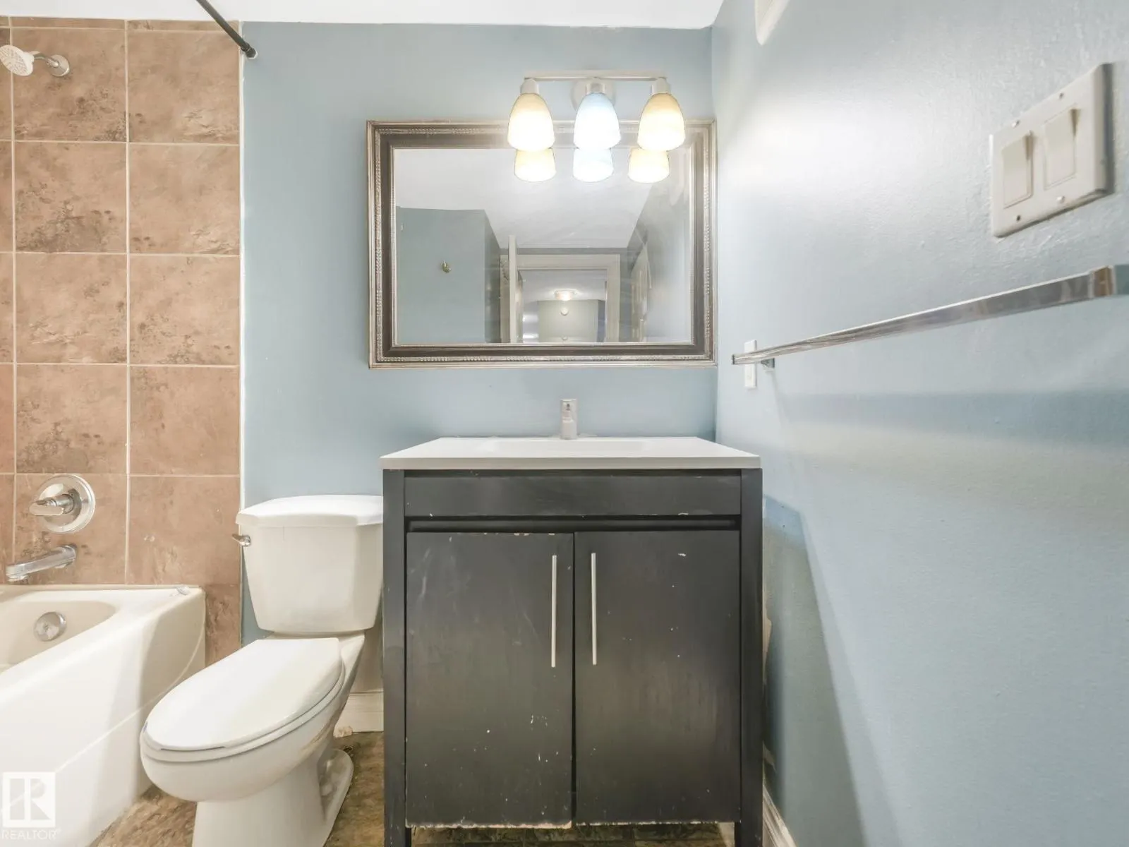 #205 12223 82 ST NW