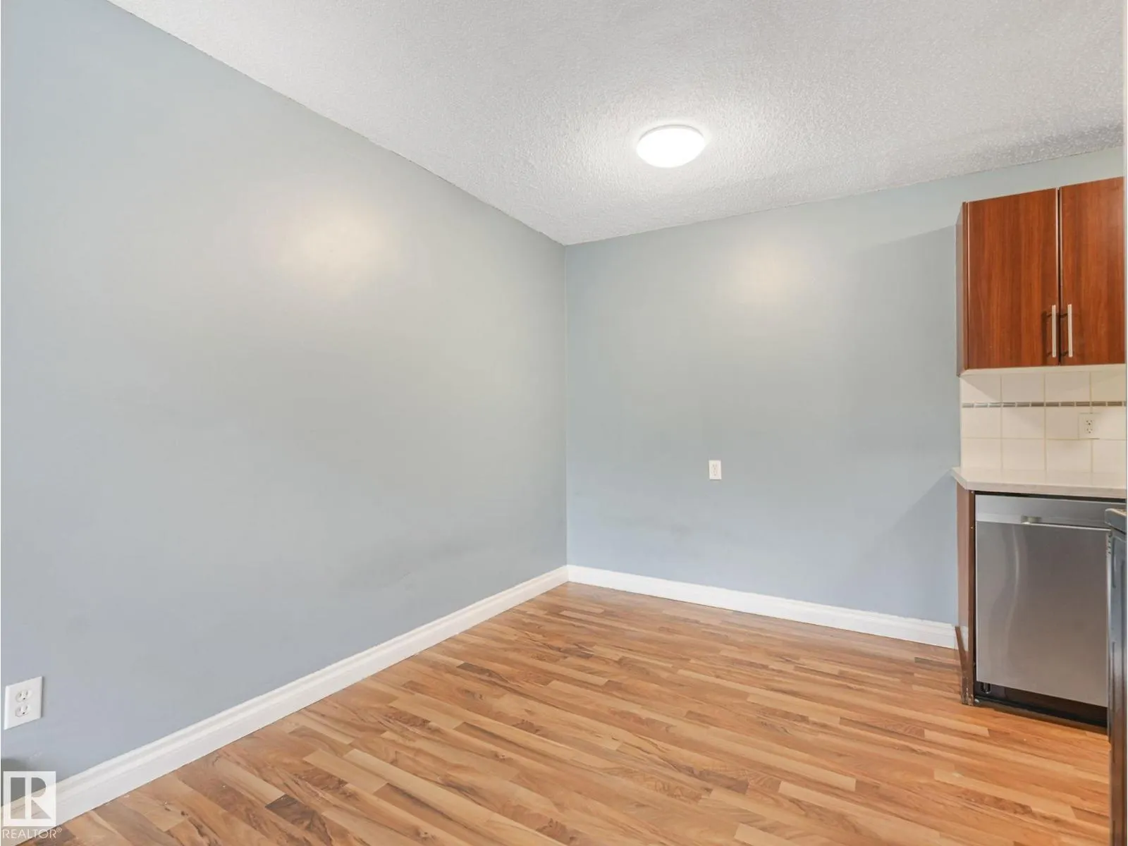 #205 12223 82 ST NW