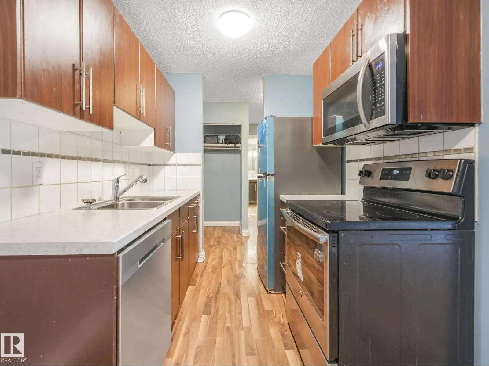 #205 12223 82 ST NW