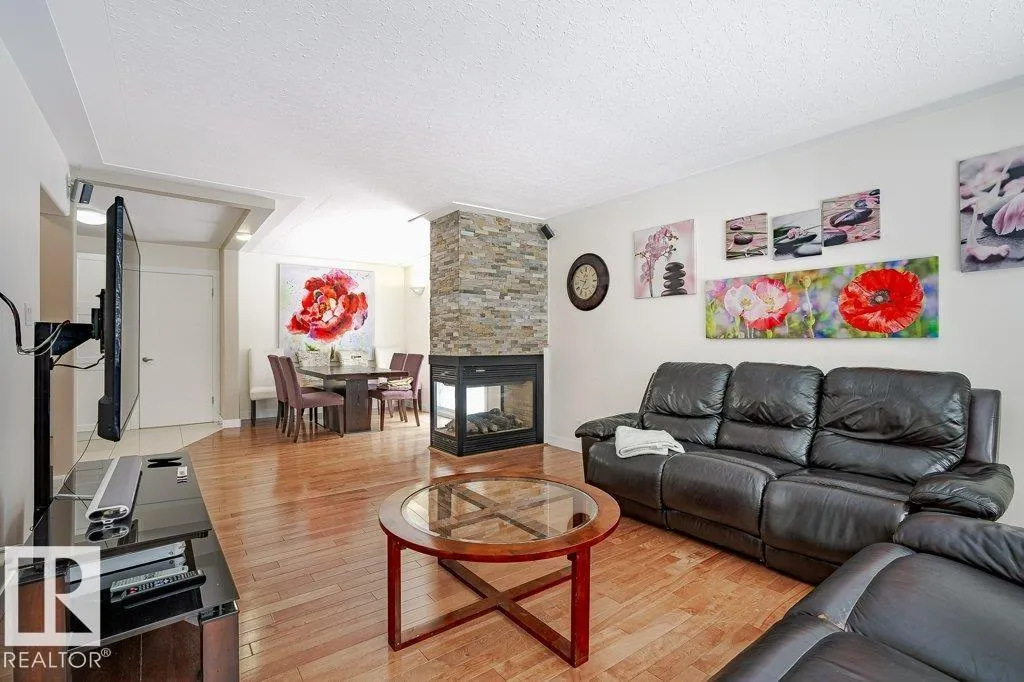 9815 210 ST NW