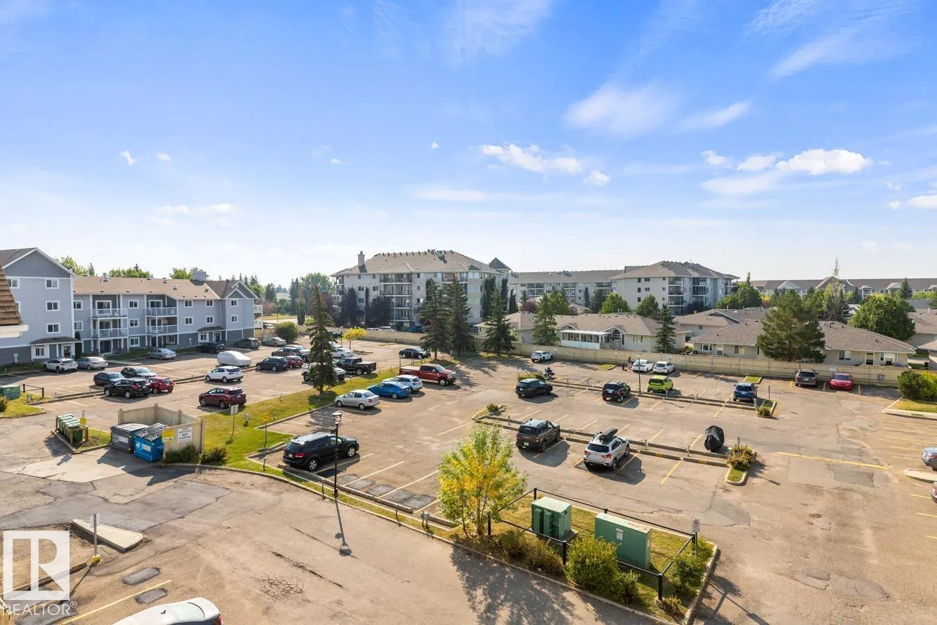 #402 5065 31 AV NW