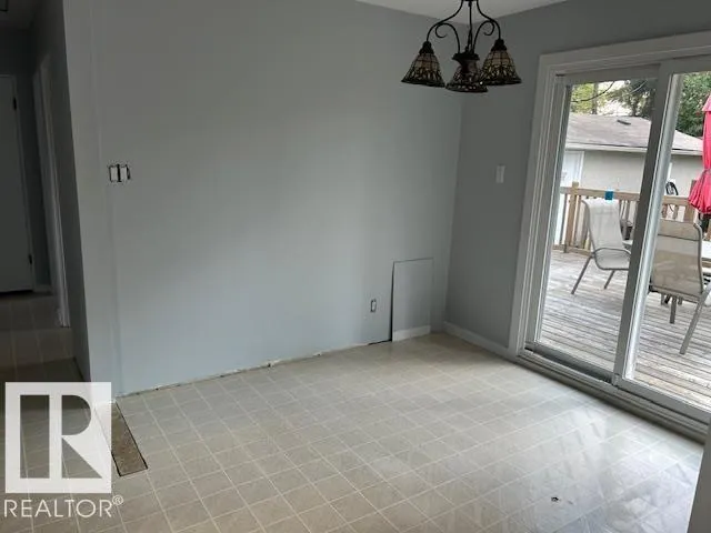 13 HAZEL ST