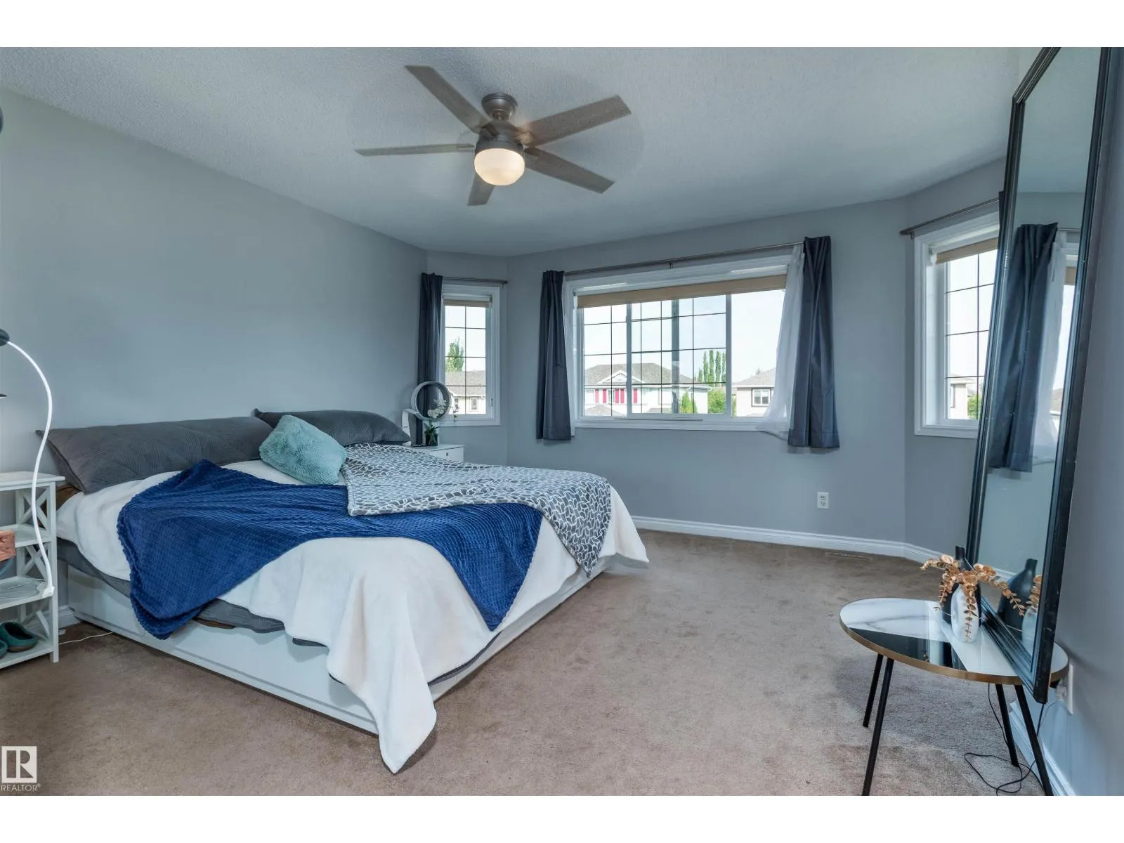 445 CHARLOTTE CR
