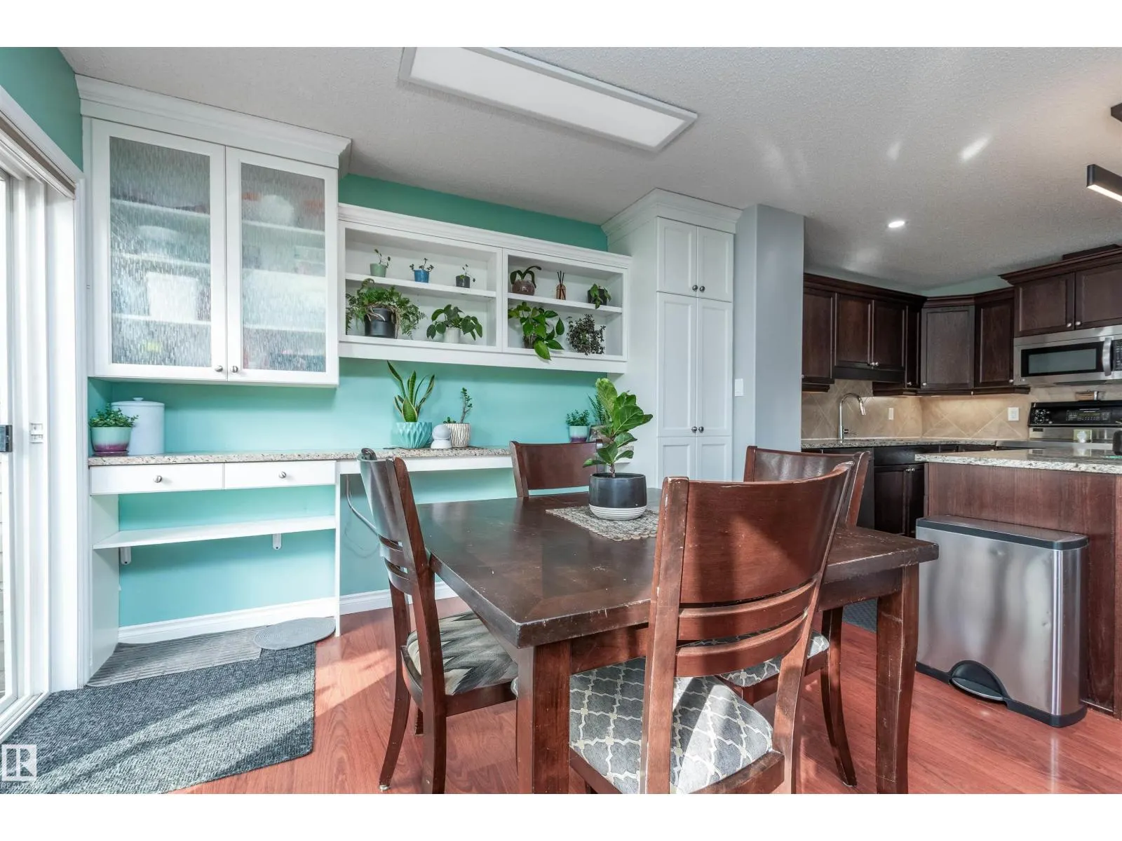 445 CHARLOTTE CR