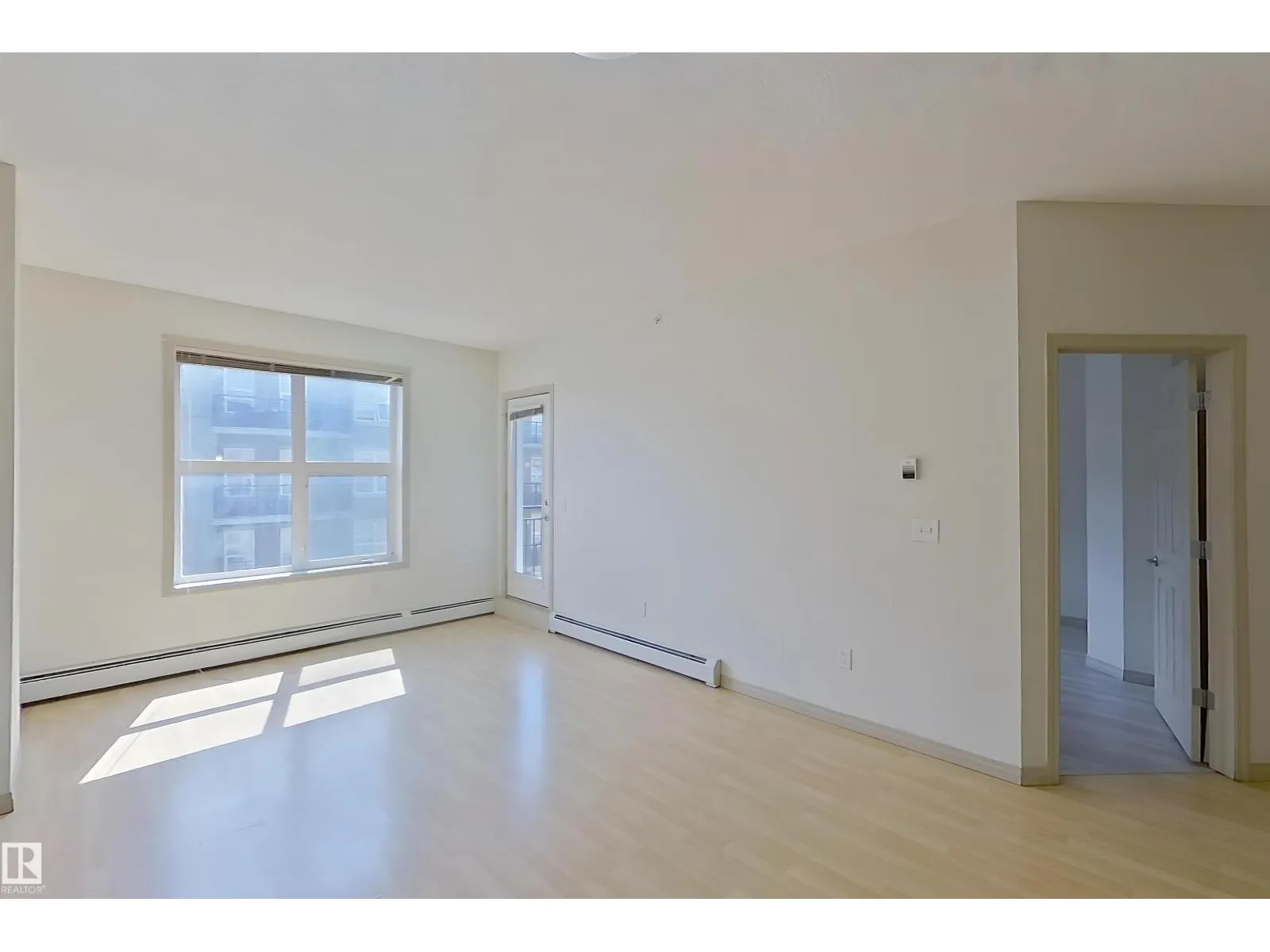 #1-518 4245 139 AV NW