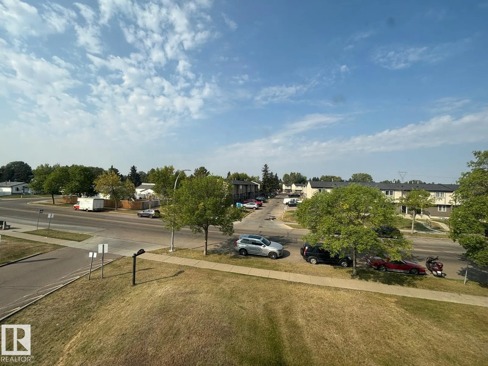 #323 15105 121 ST NW
