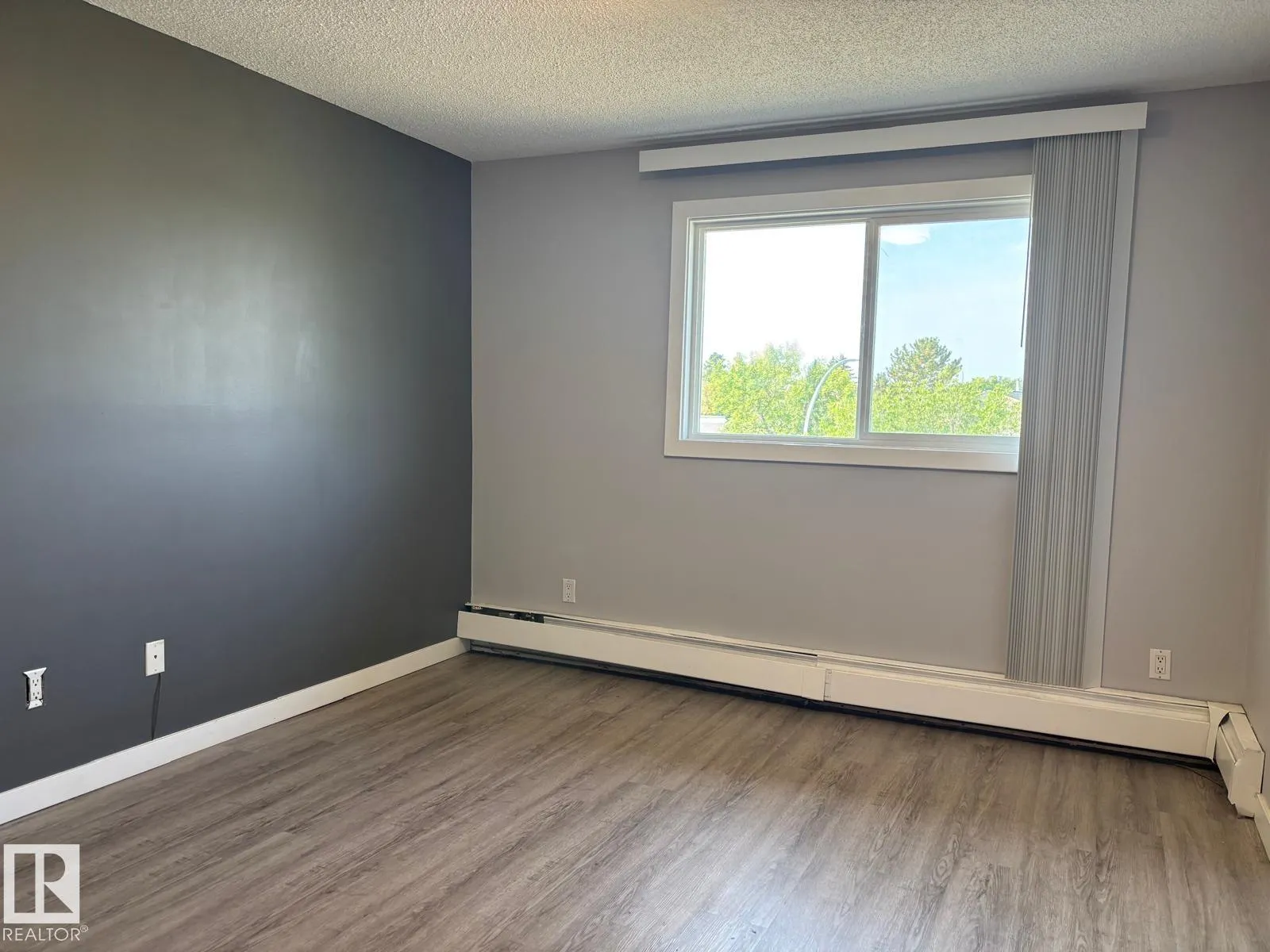 #323 15105 121 ST NW