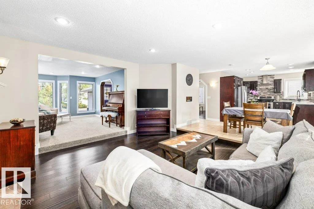 57 Chelsea WY