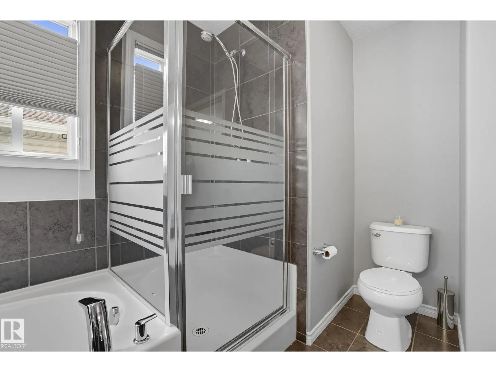 18012 85 ST NW