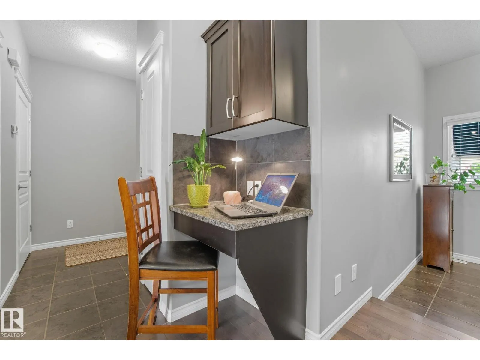 18012 85 ST NW