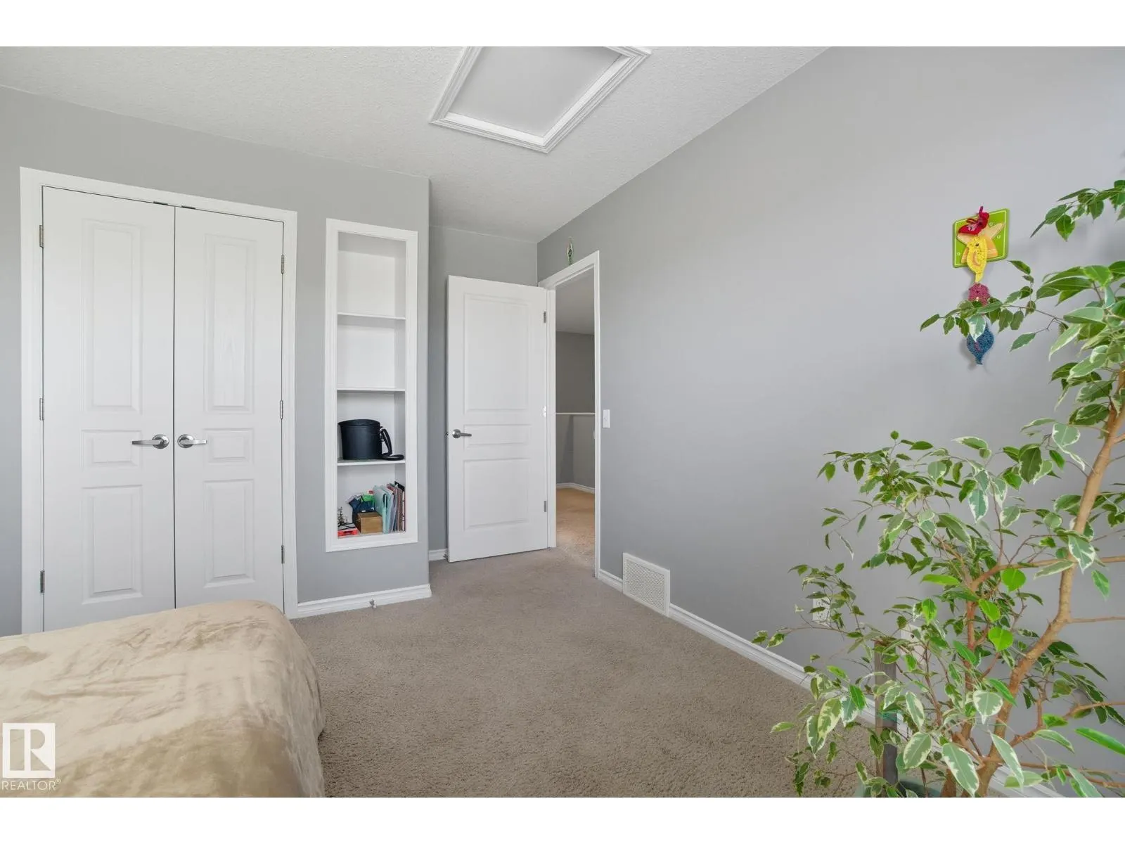 18012 85 ST NW