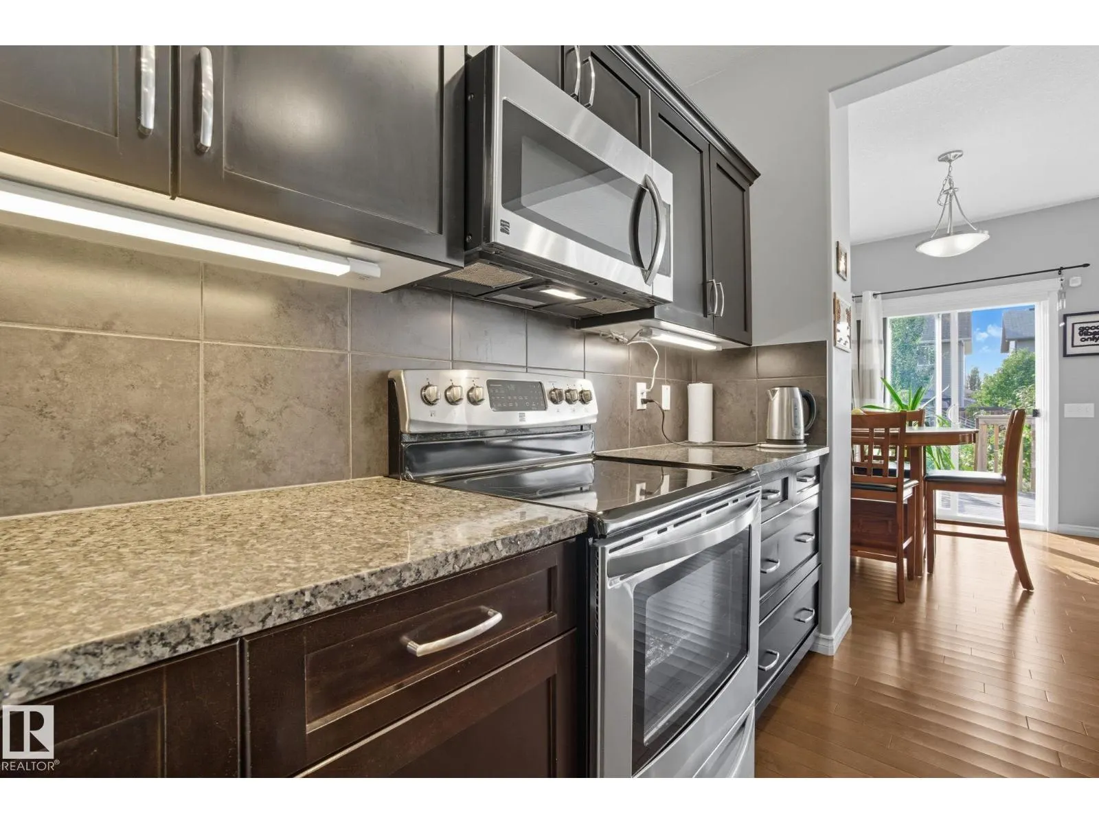 18012 85 ST NW