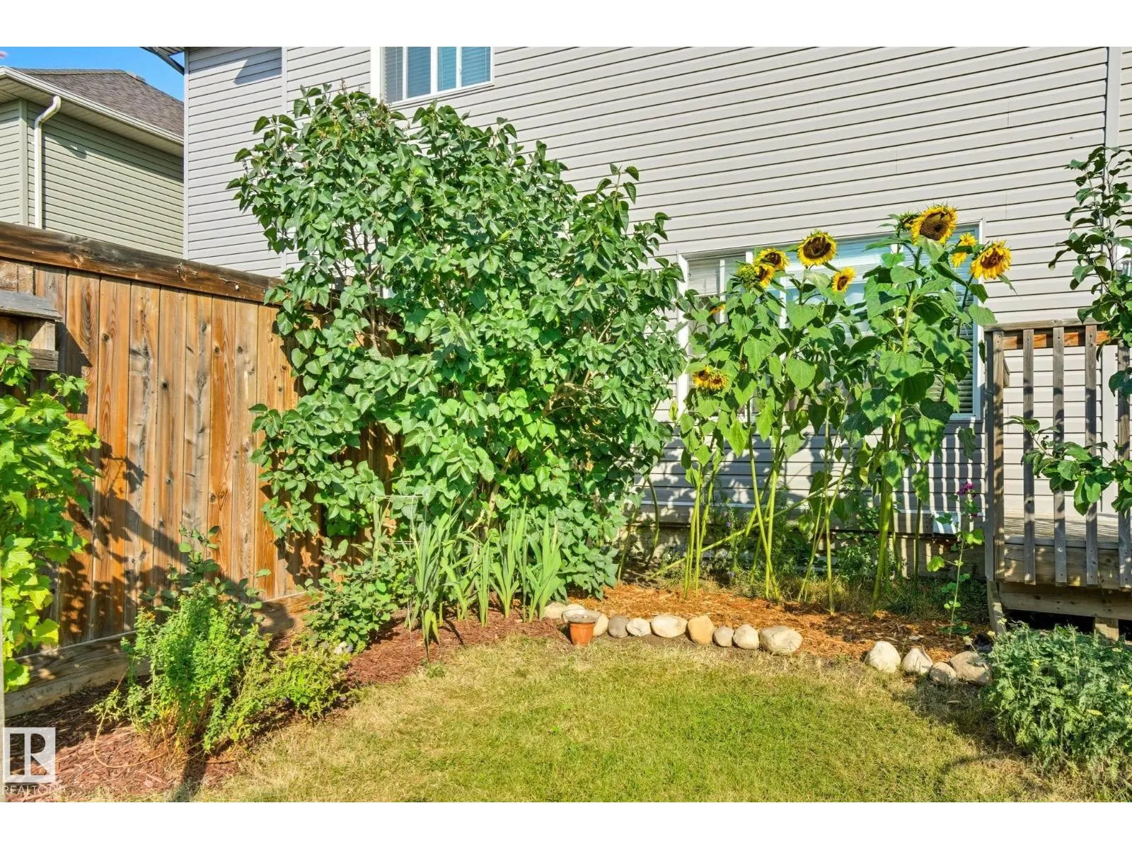 18012 85 ST NW