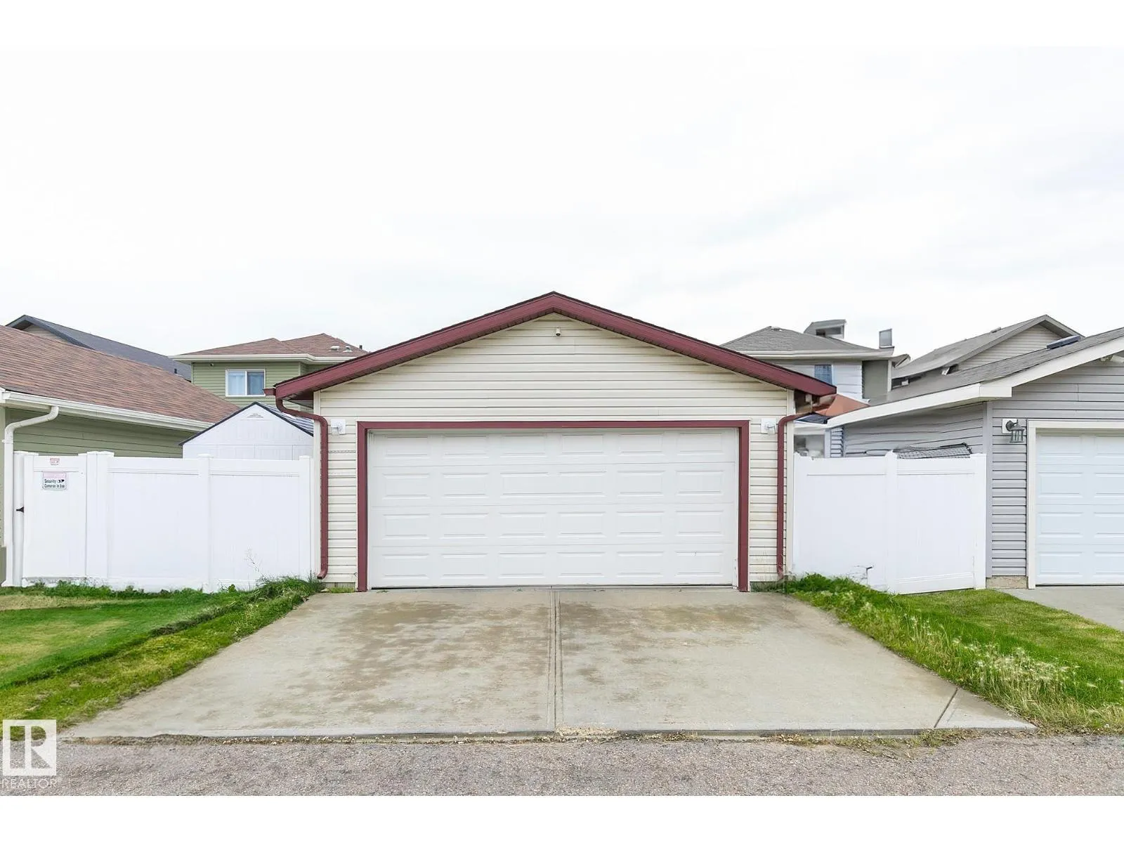 8740 180 AV NW