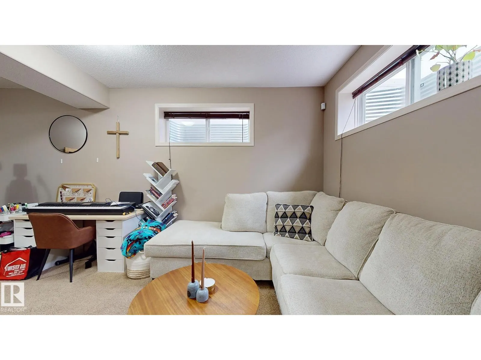 8740 180 AV NW