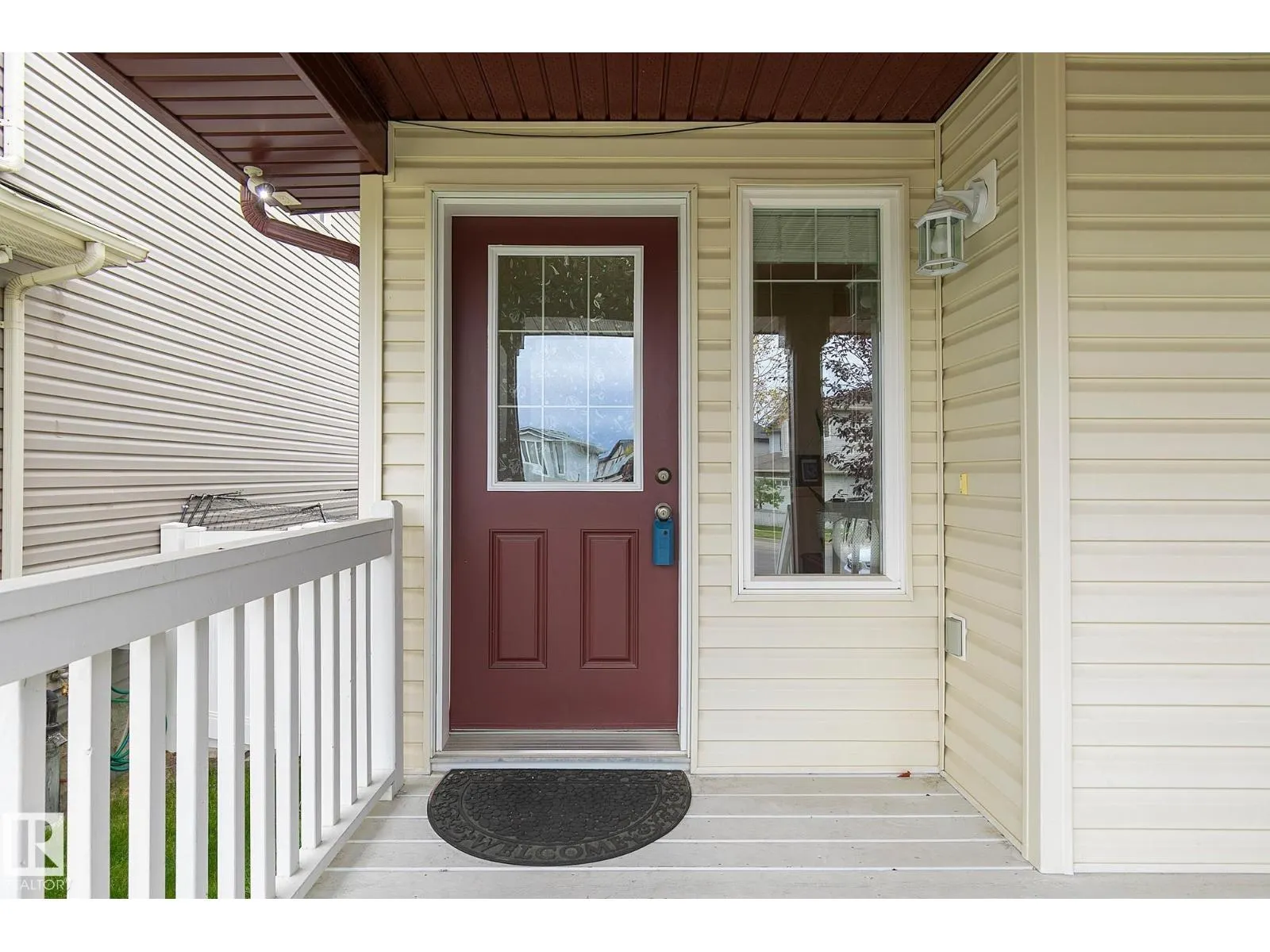 8740 180 AV NW