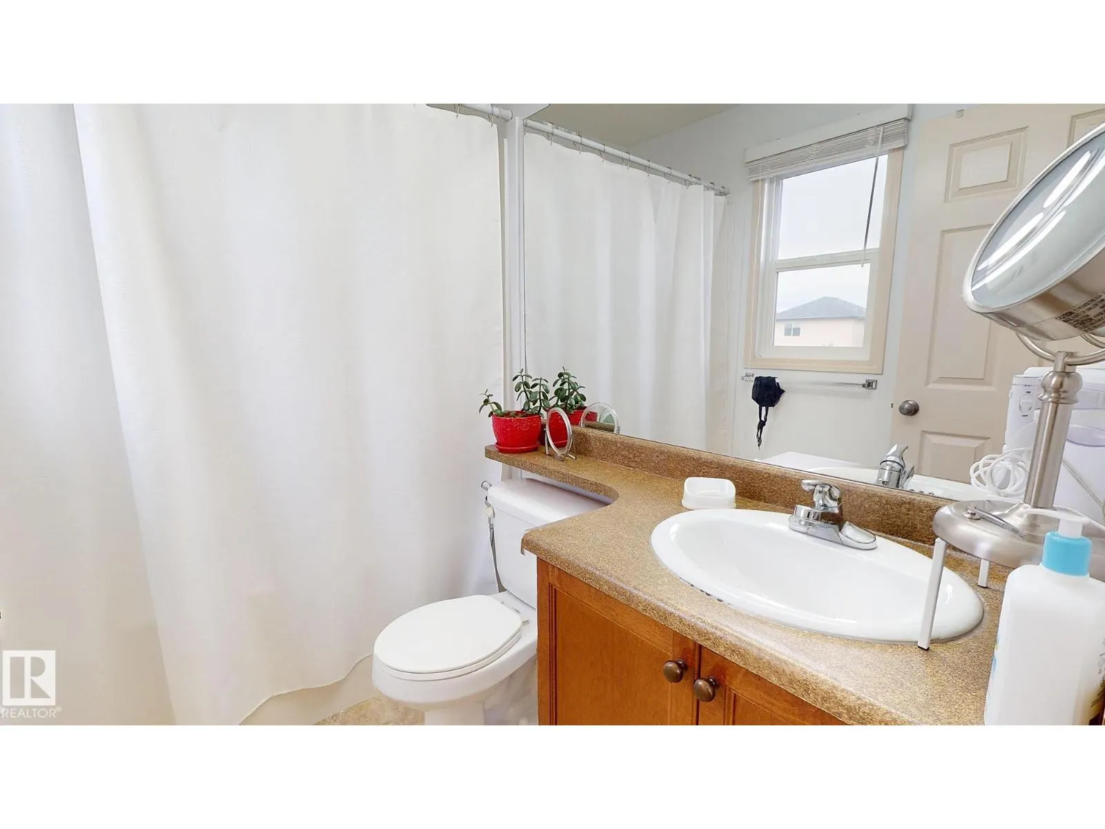 8740 180 AV NW