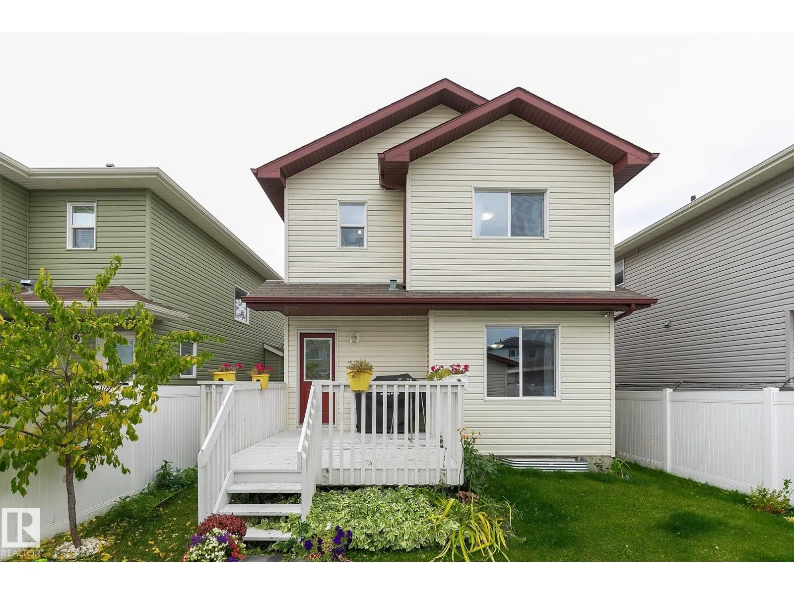 8740 180 AV NW