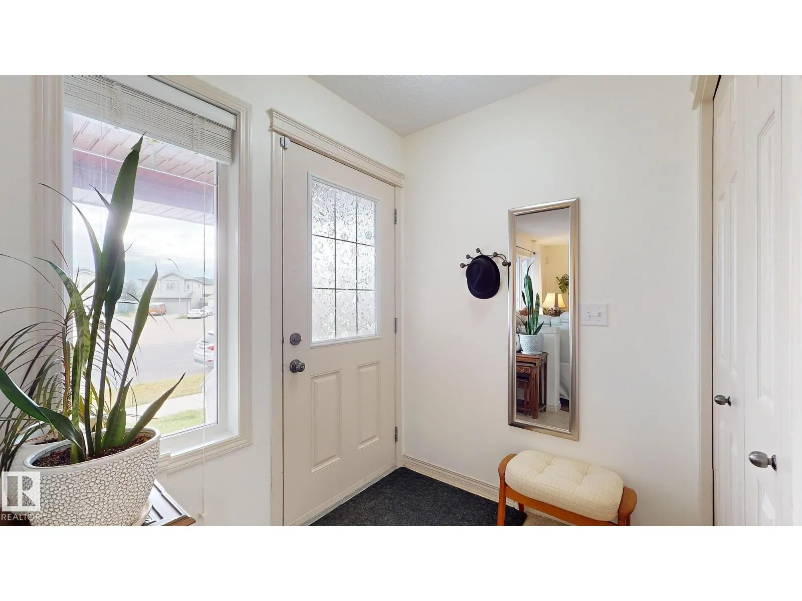8740 180 AV NW