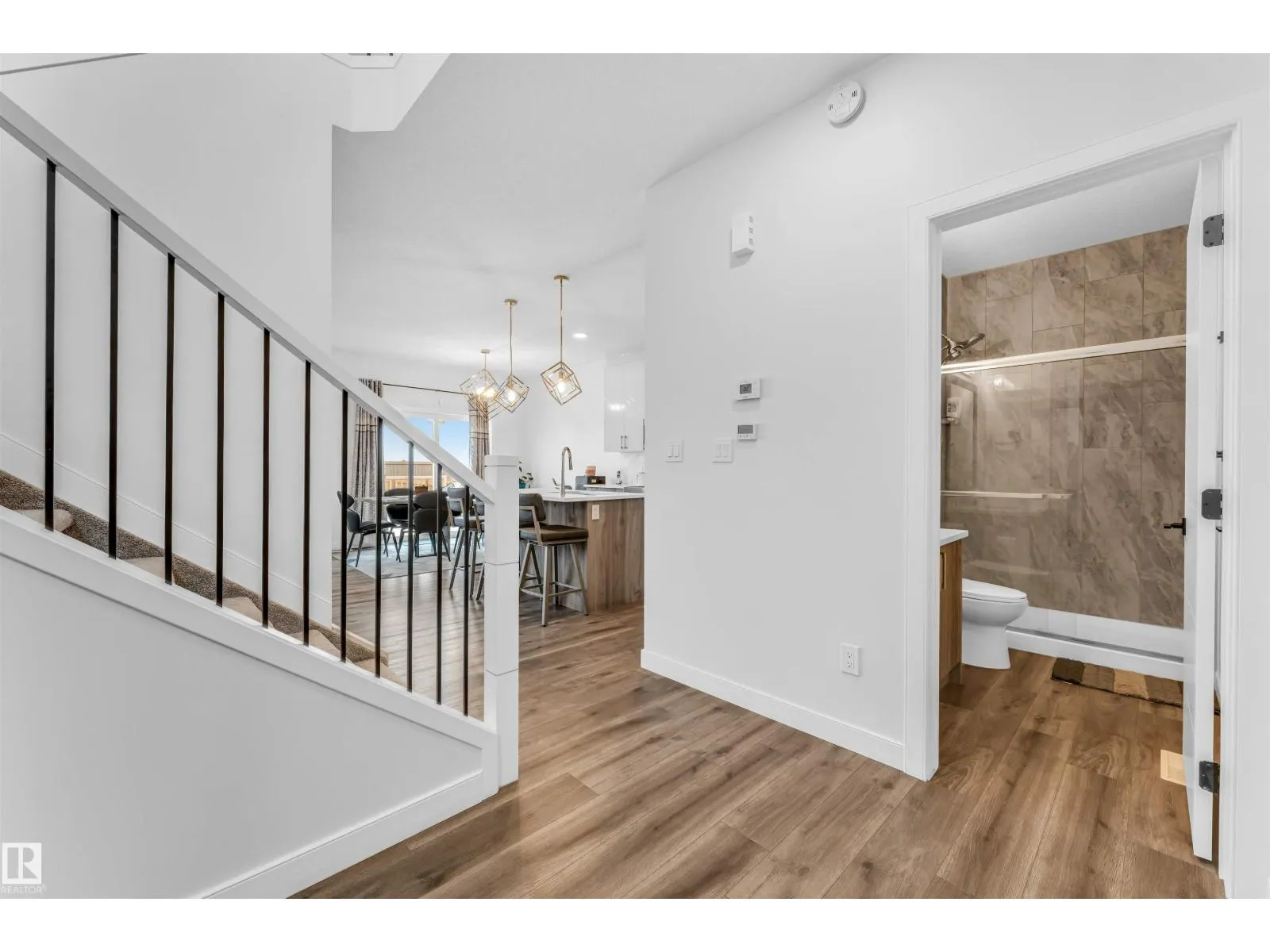 4708 177 AV NW