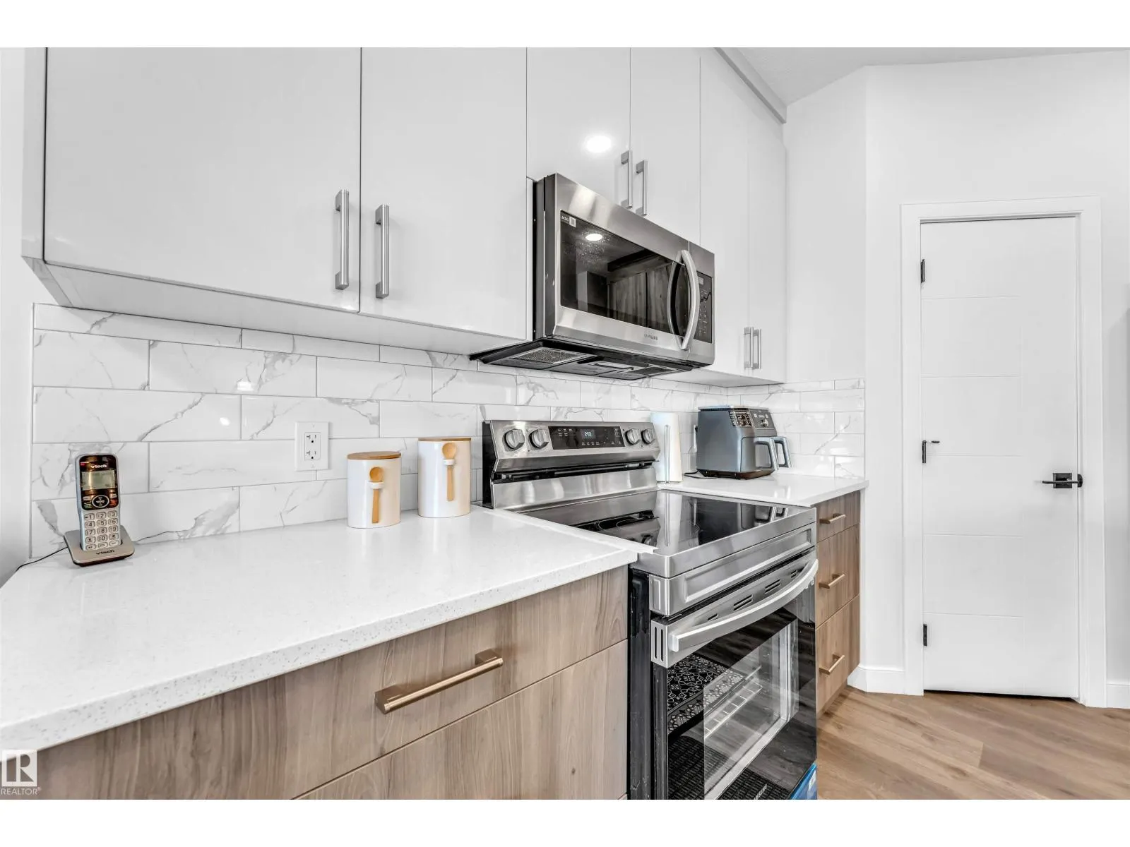 4708 177 AV NW