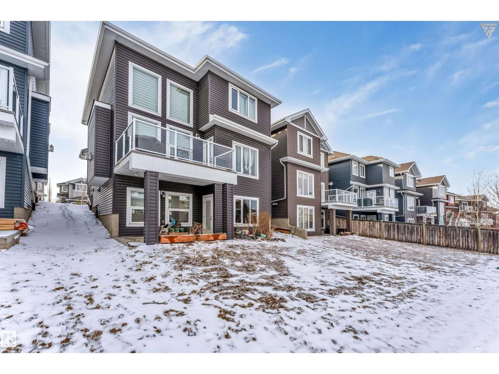 3662 HUMMINGBIRD WY NW