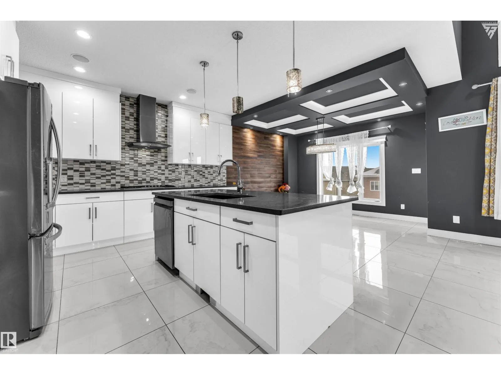 3662 HUMMINGBIRD WY NW