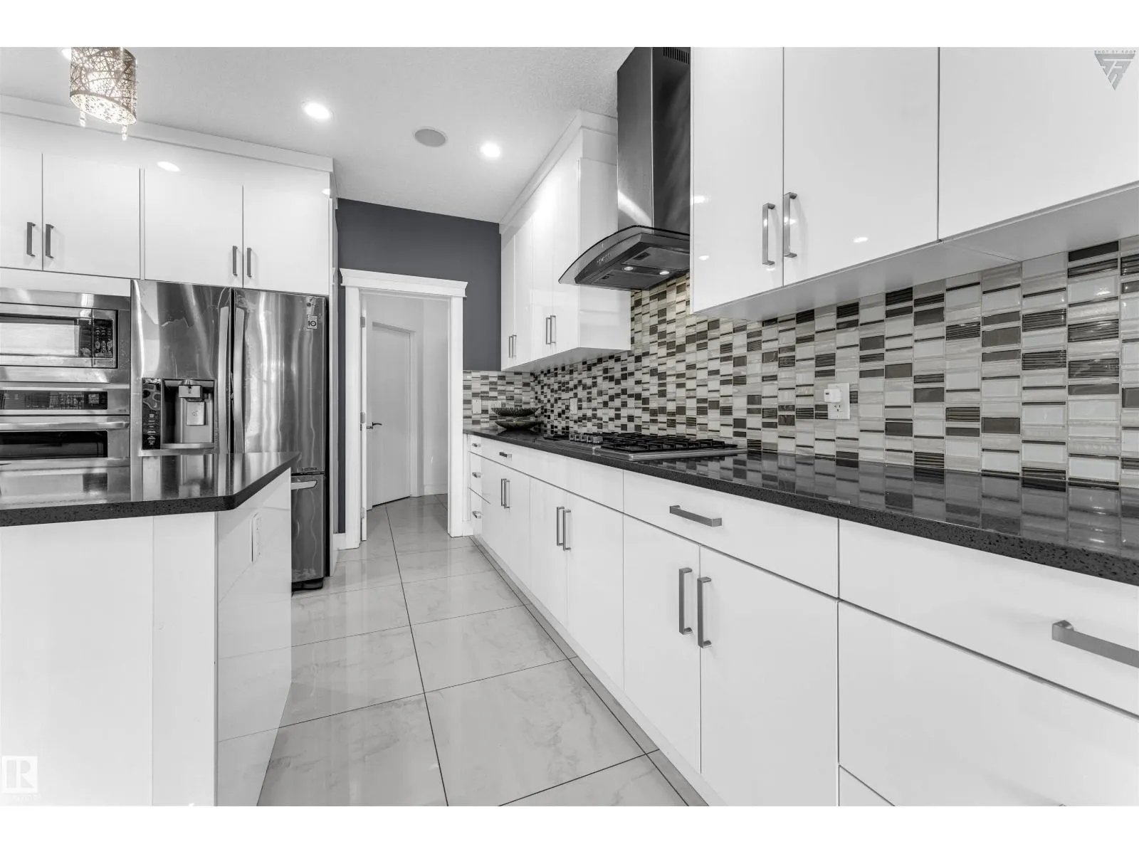 3662 HUMMINGBIRD WY NW