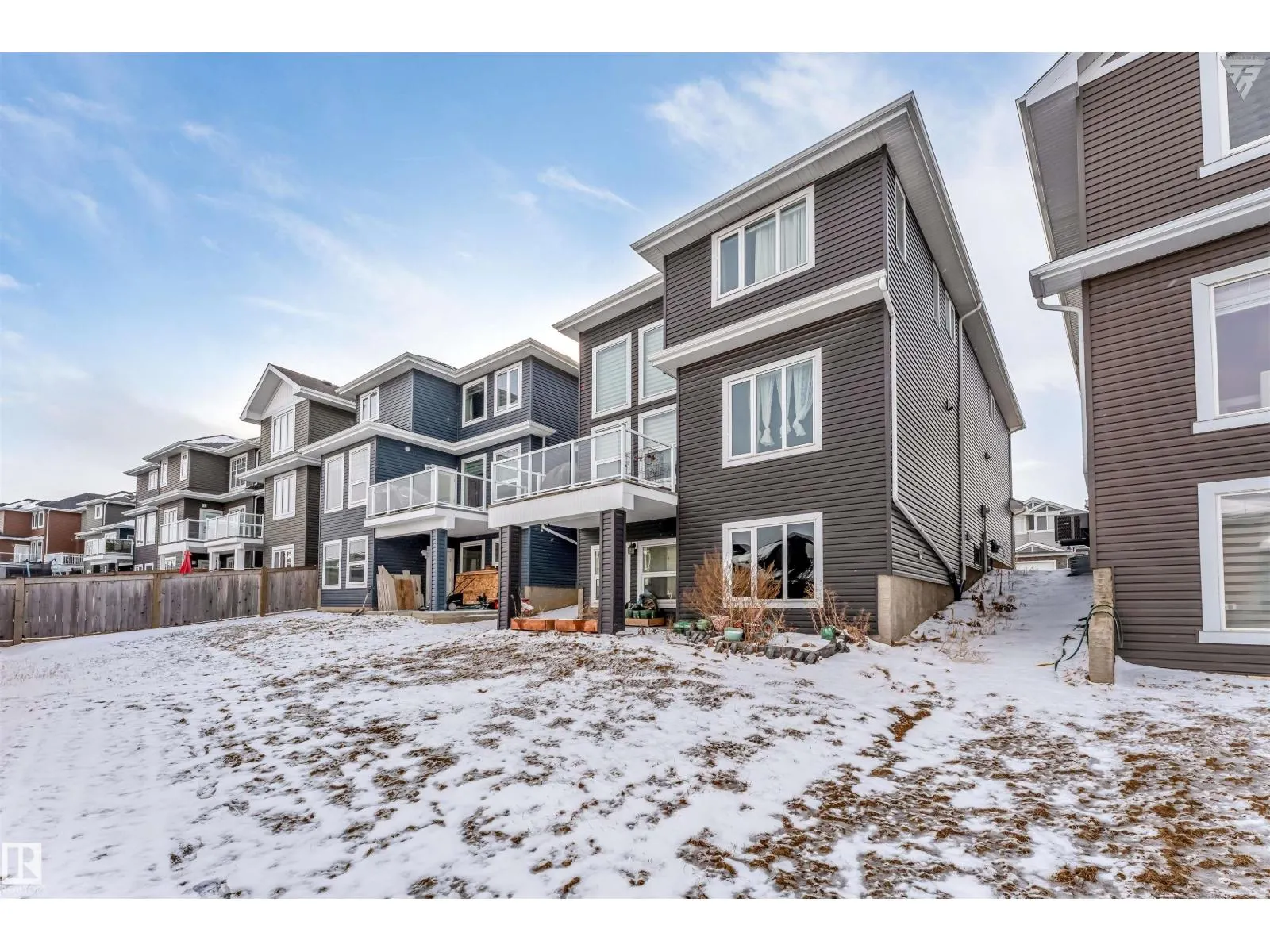 3662 HUMMINGBIRD WY NW