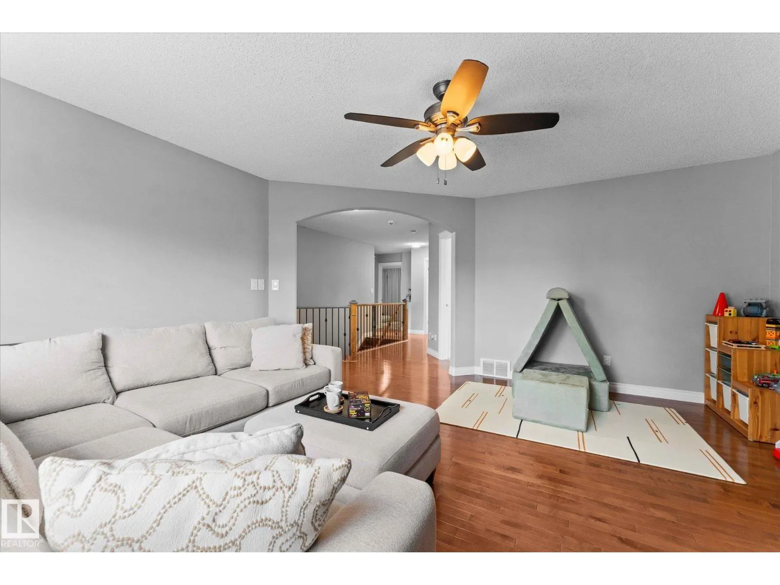 26 LINKSIDE WY