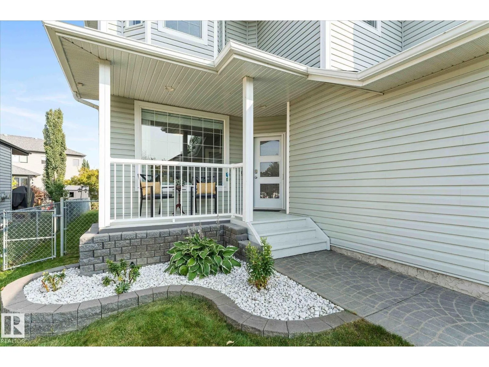 26 LINKSIDE WY