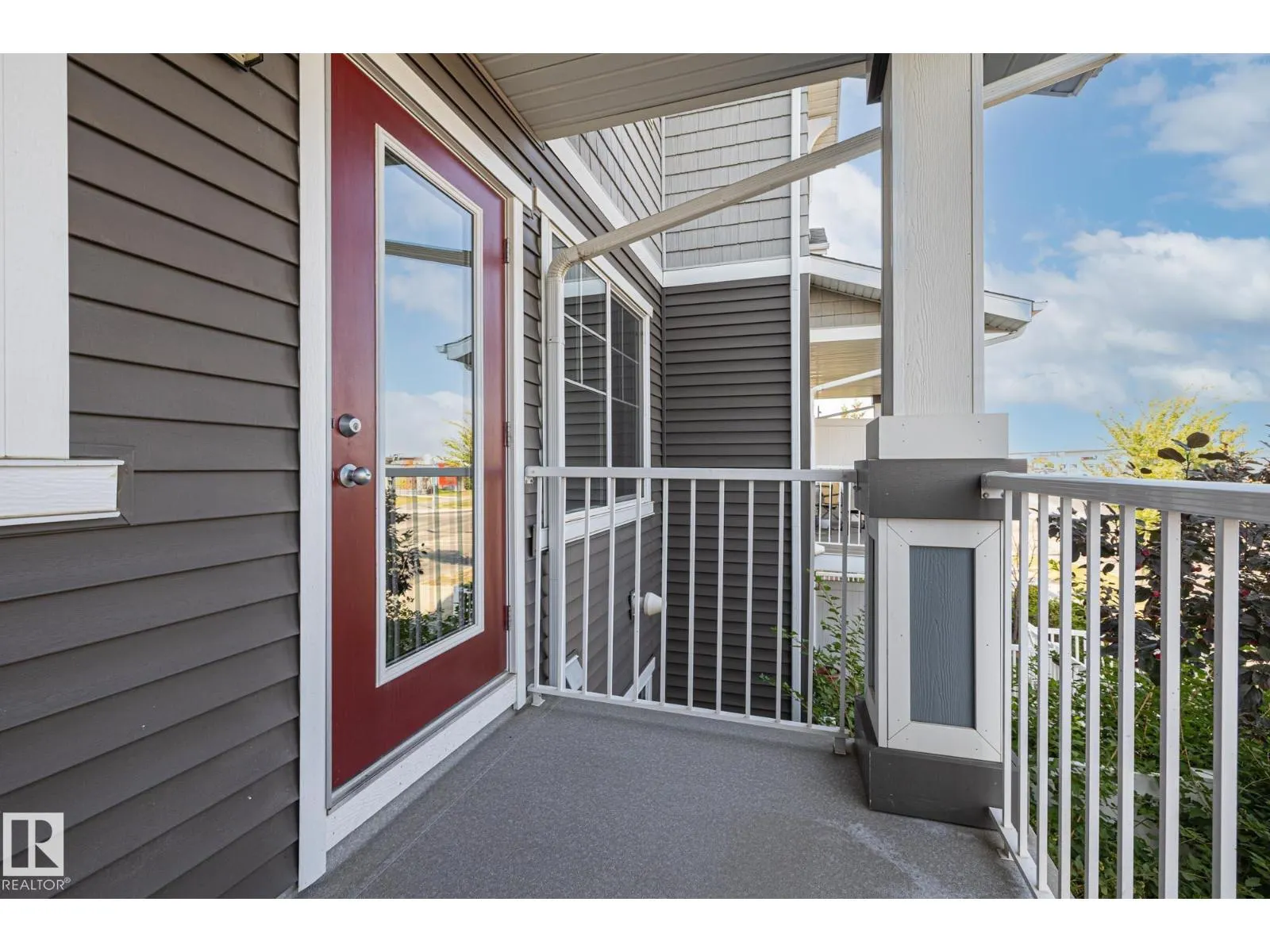 #18 7385 EDGEMONT WY NW