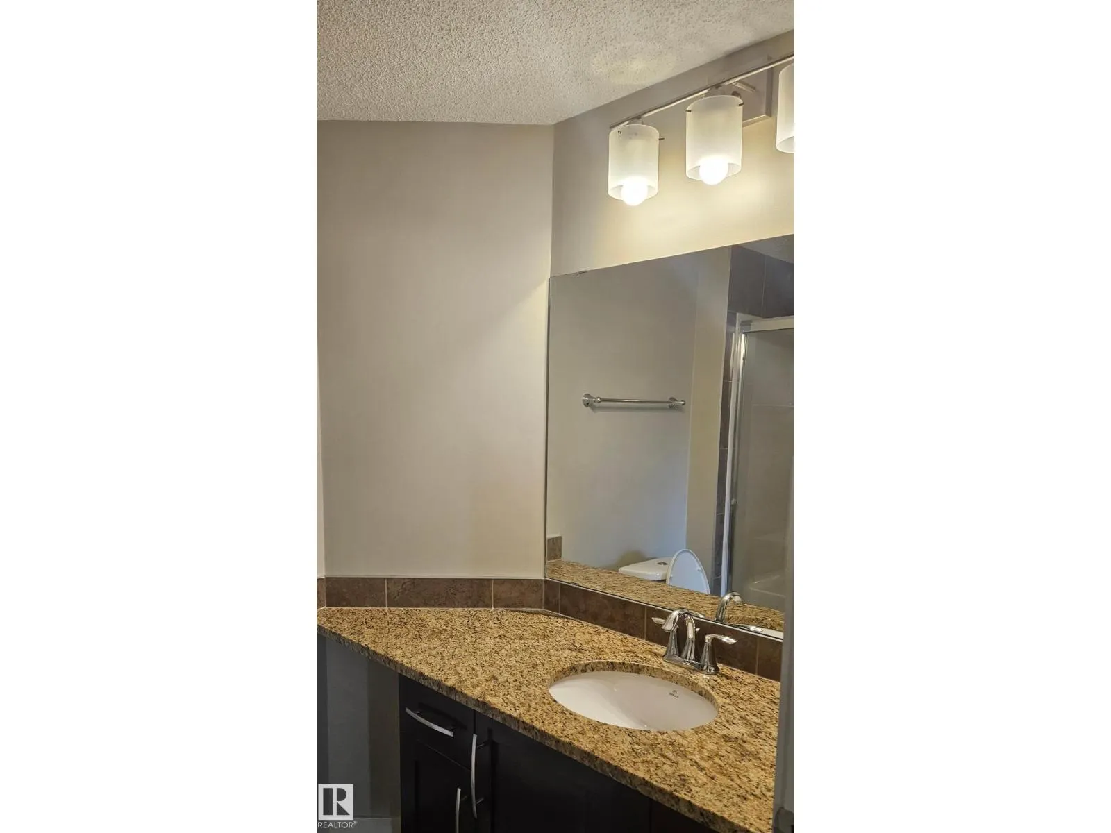 ##113 10530 56 AV NW NW