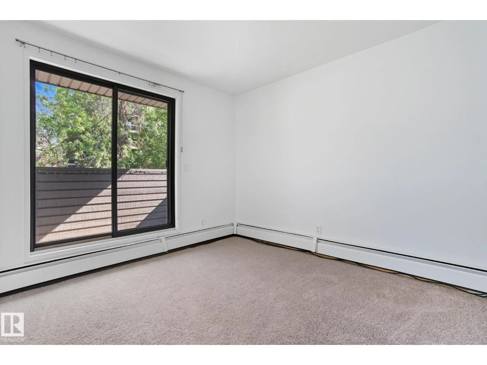 #3 10032 113 ST NW