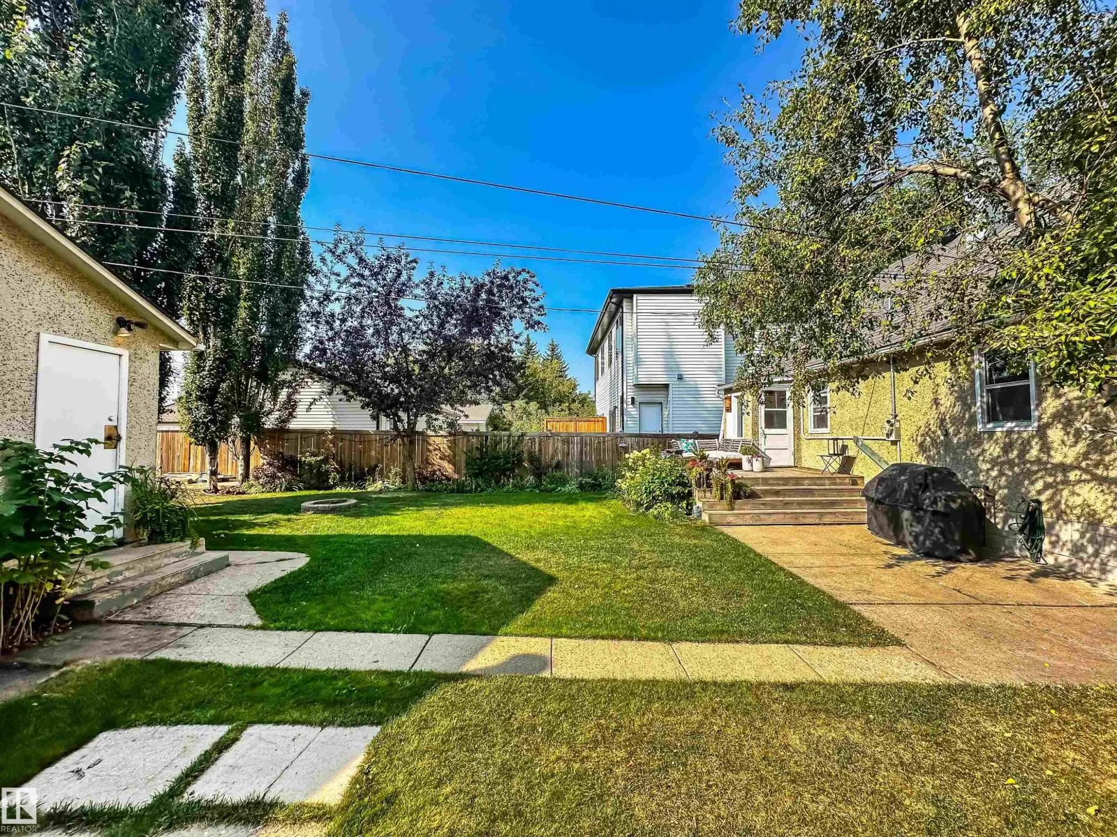 10807 63 AV NW