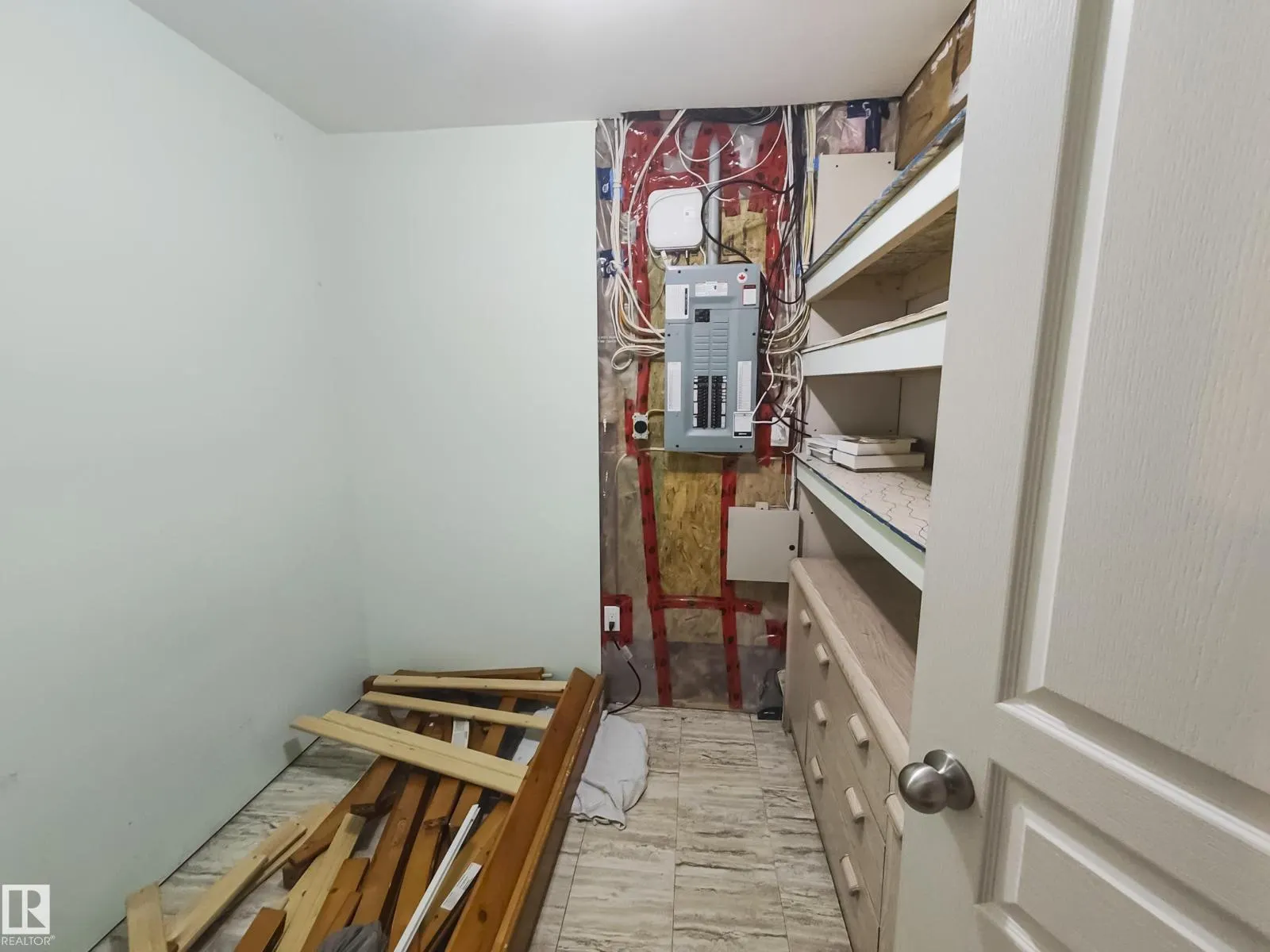 12530 172 AV NW NW