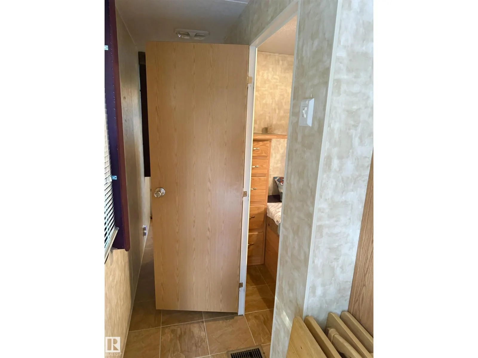 #1002 35468 Range Road 30