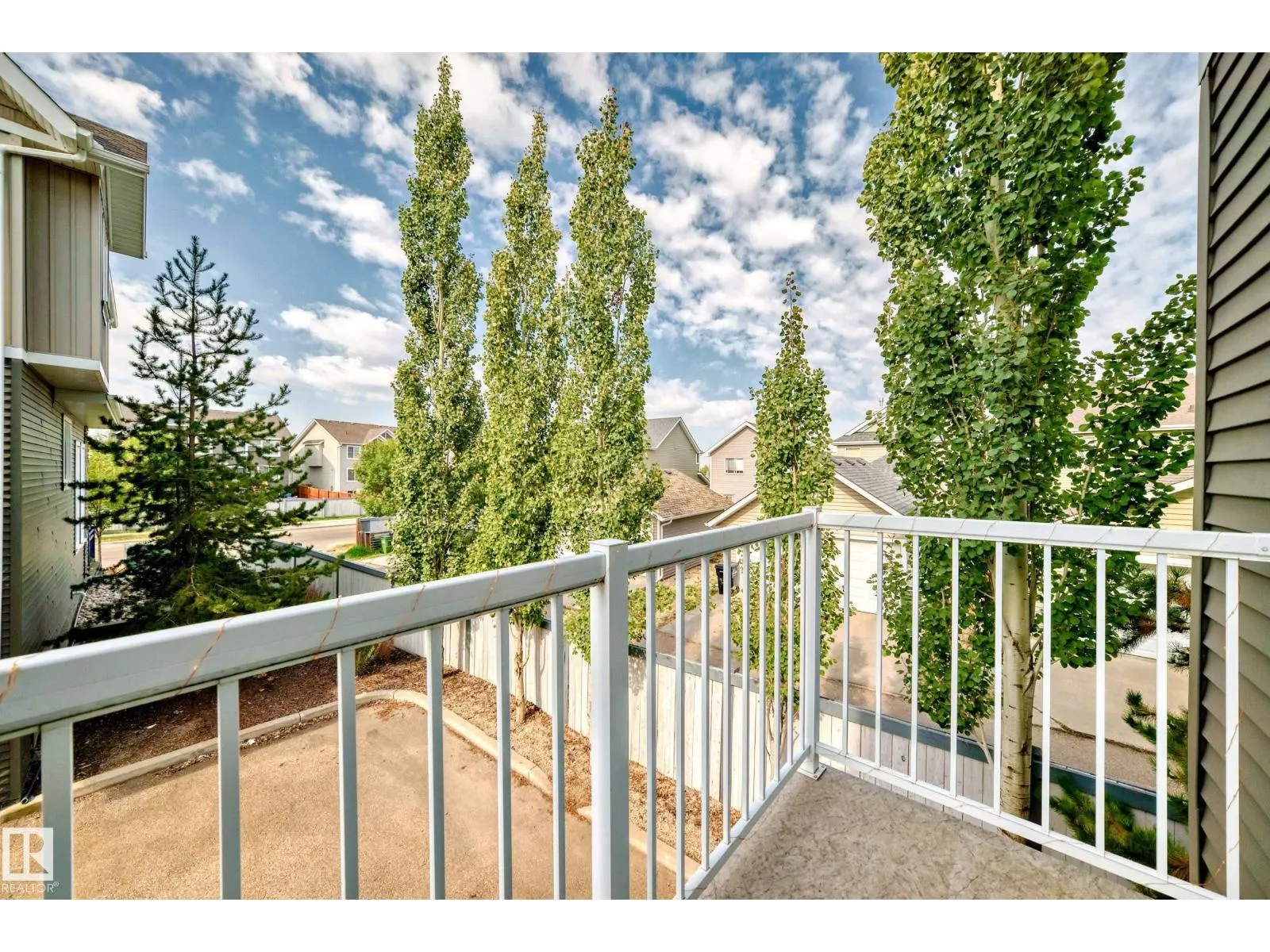 #90 4050 SAVARYN DR SW