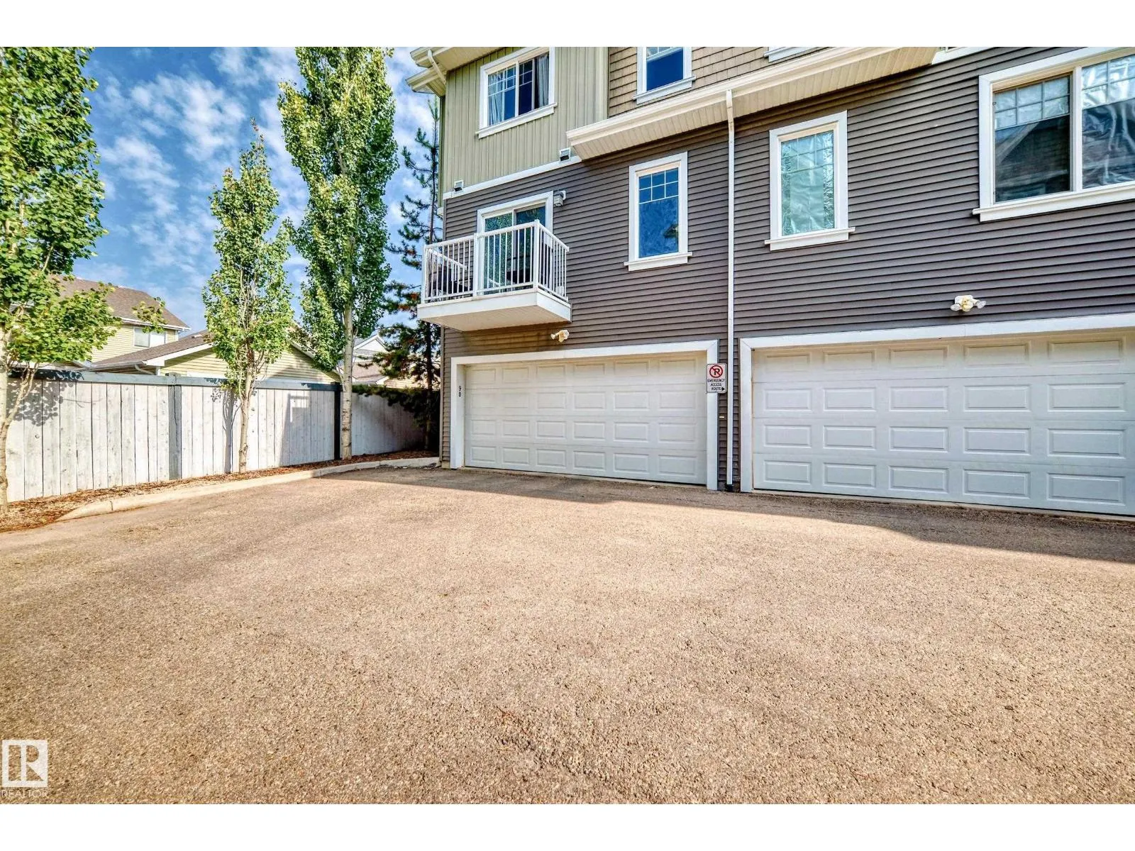 #90 4050 SAVARYN DR SW