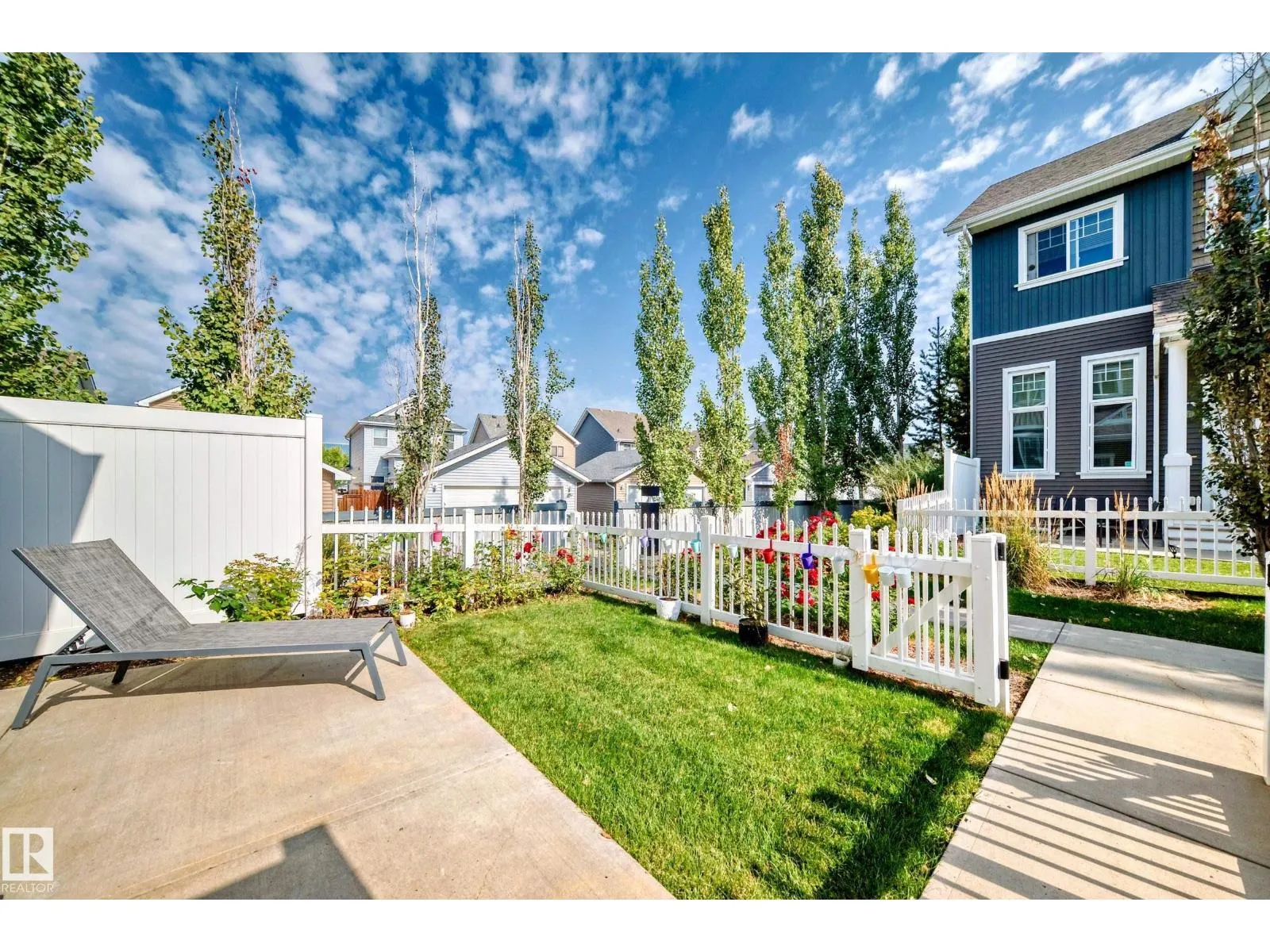 #90 4050 SAVARYN DR SW