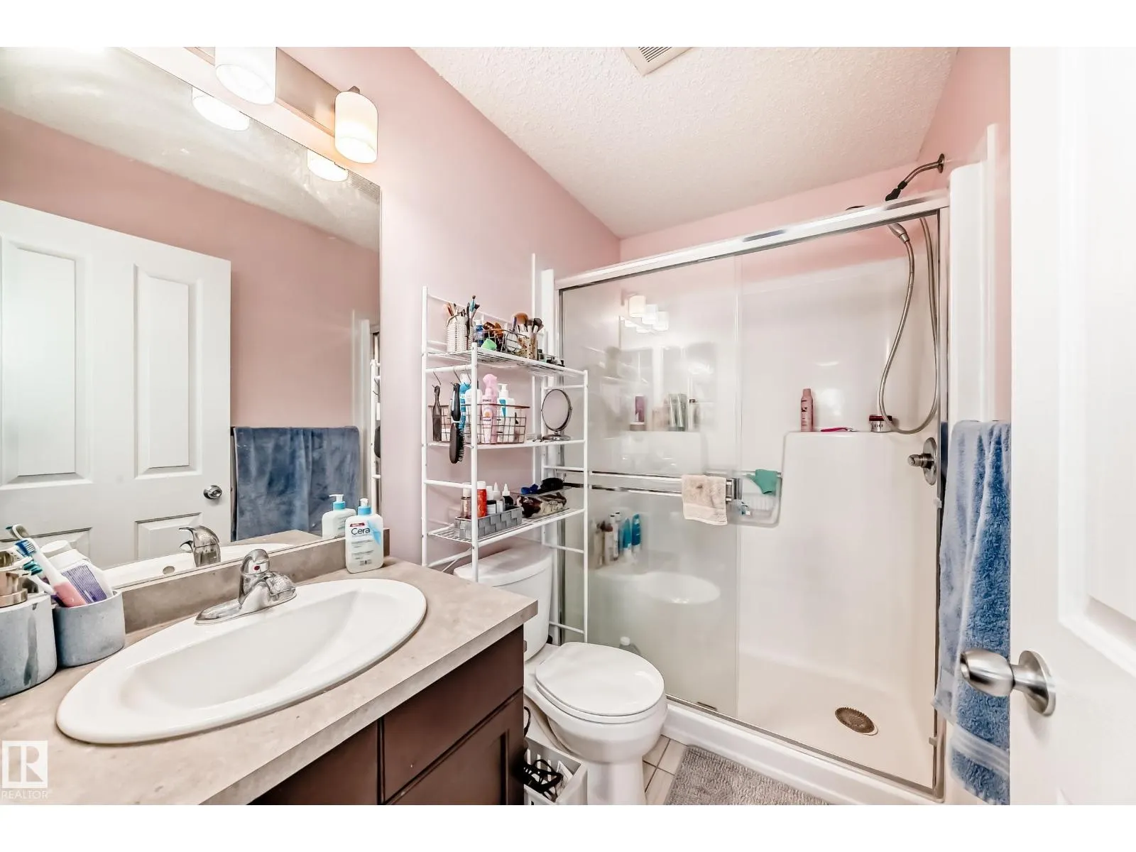 #90 4050 SAVARYN DR SW