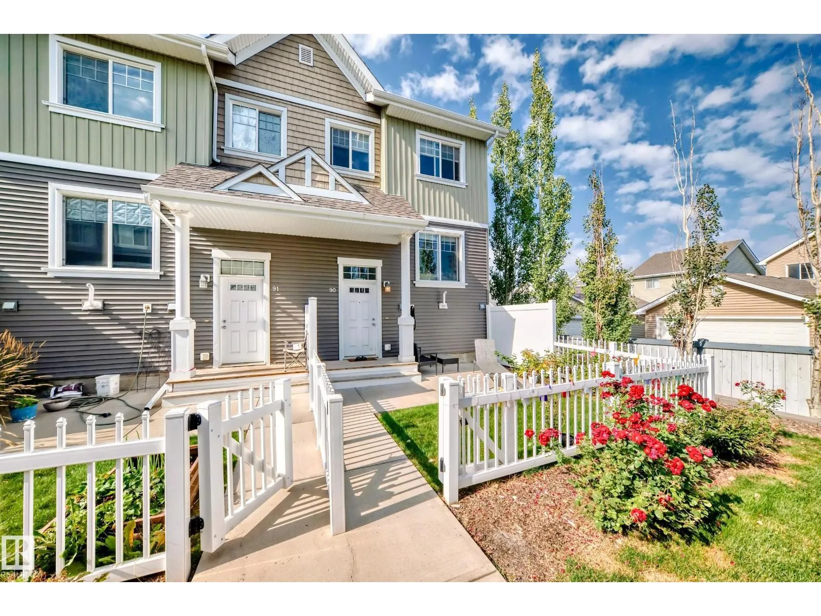 #90 4050 SAVARYN DR SW