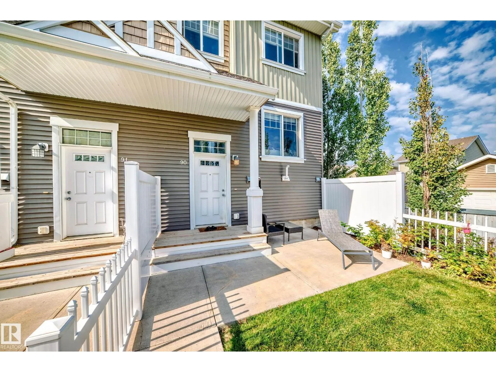 #90 4050 SAVARYN DR SW
