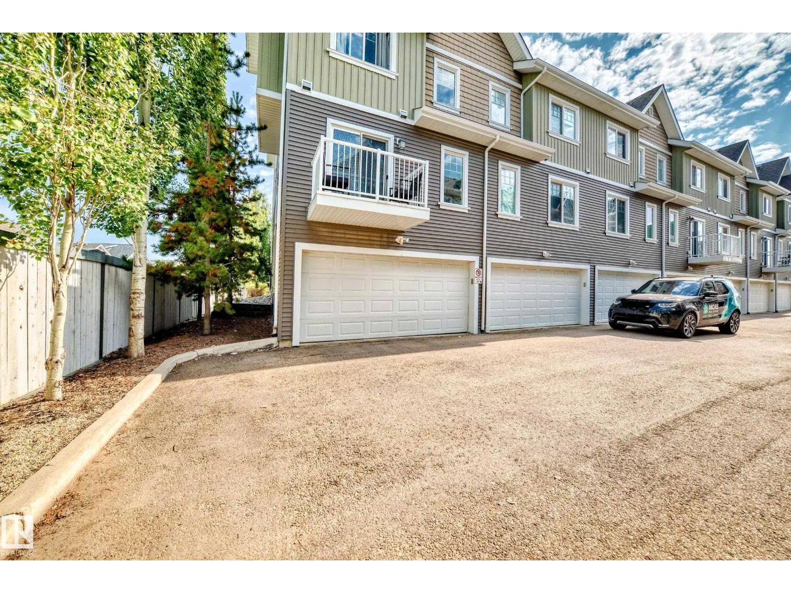 #90 4050 SAVARYN DR SW