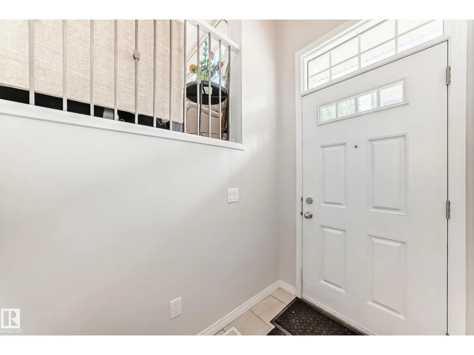 #90 4050 SAVARYN DR SW